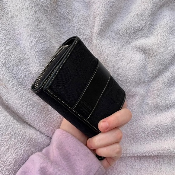 Coach Wallet - Picture 7 of 7